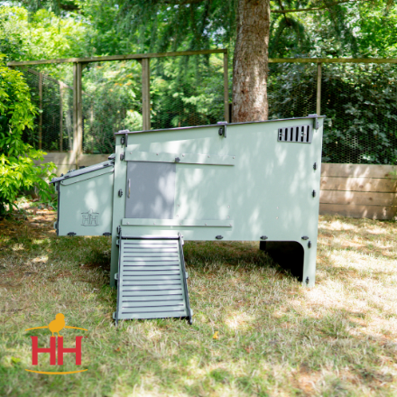 Picture of Lean-To Easy Clean Chicken Coop Web, 10 Chicken Capacity